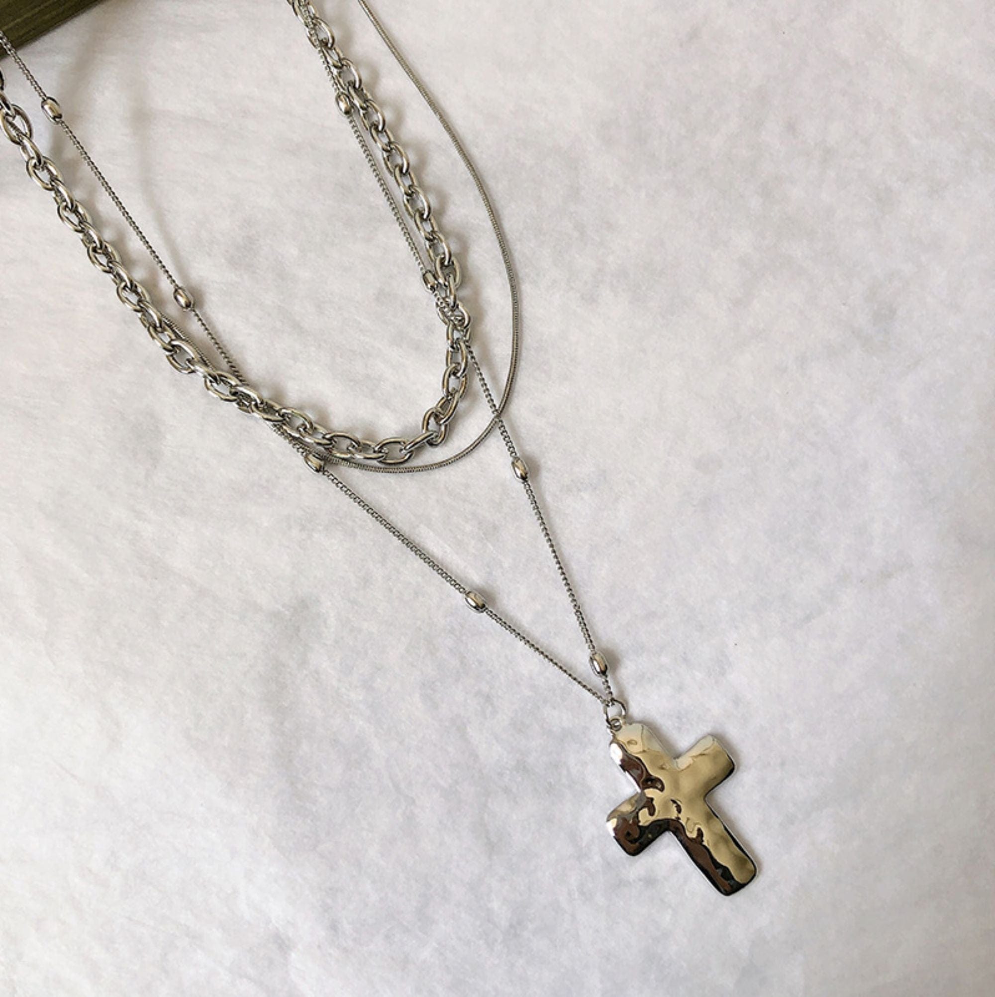 Chic Cross Layered Gold Choker Necklace - Mareevo