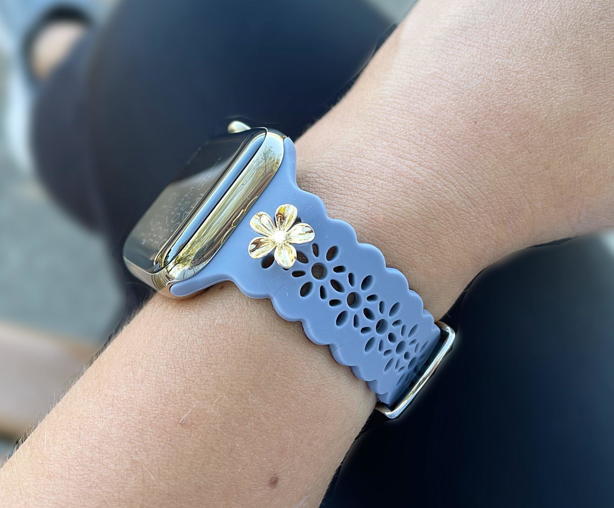 Lace Silicone Laser Cut Watch Band Decorated with Flower Stud - Mareevo