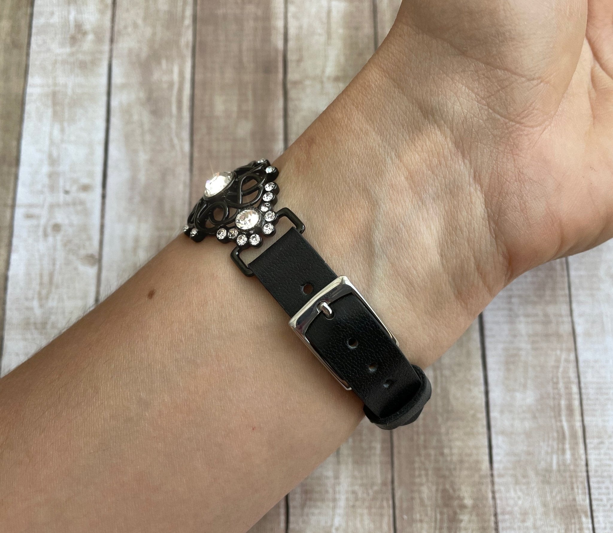Black Diamond Filigree Metal Bracelet Watch Band - Mareevo