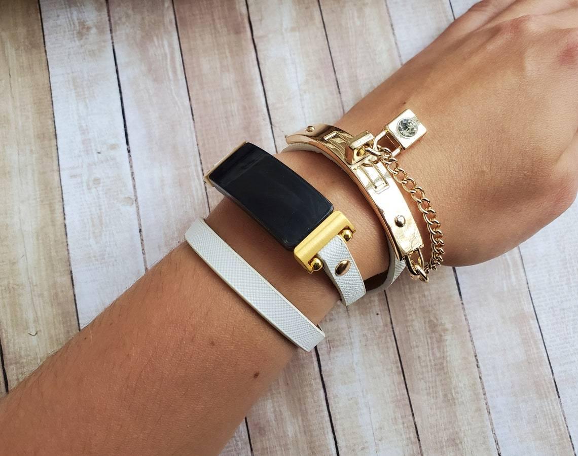 White Vegan Leather Bracelet Gold Bangle with Lock Charm for Fitbit Luxe - Mareevo